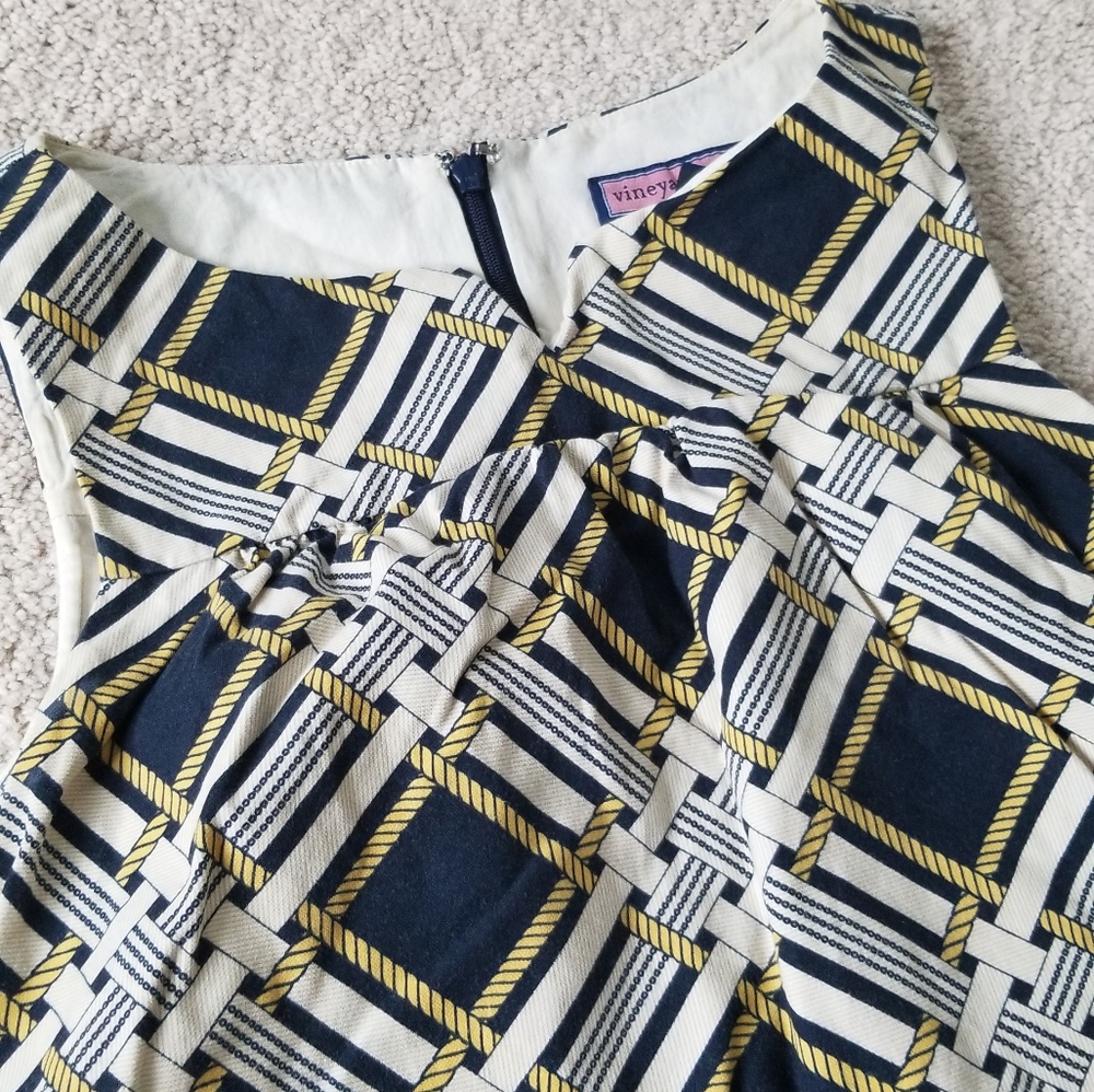 Size 0 vineyard vines dress